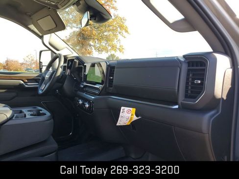 New 2026 GMC Sierra 2500 SLE w/ SLE Value Package; image 31