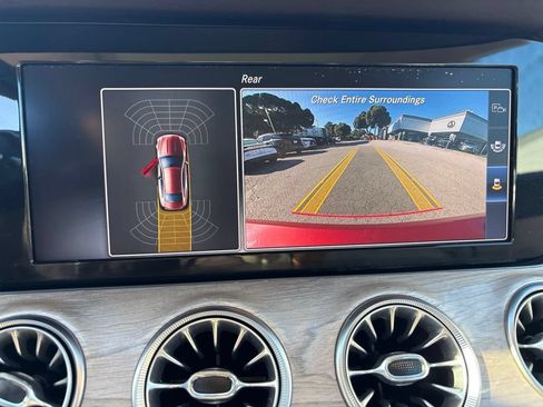 Used 2018 Mercedes-Benz E 400 Coupe image 11