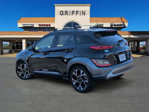 Used 2023 Hyundai Kona Limited image 9