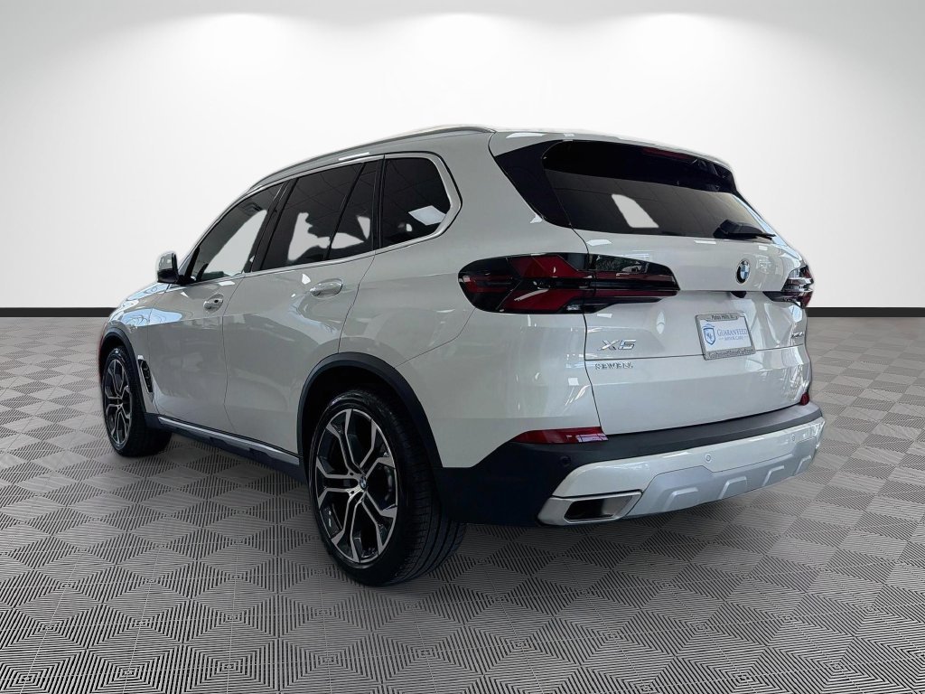 Used 2026 BMW X5 xDrive40i AWD/4WD image 5