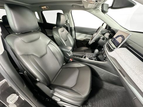 Used 2022 Jeep Compass Latitude w/ Sun and Sound Group image 27