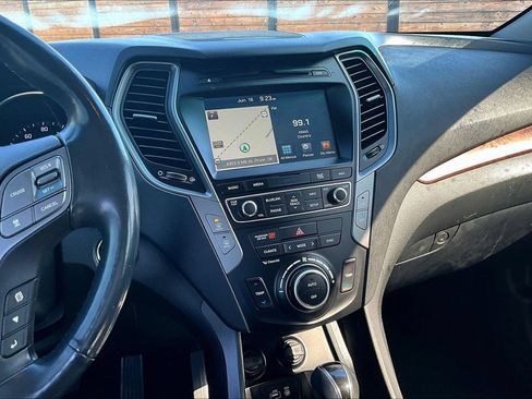 Used 2018 Hyundai Santa Fe Sport w/ 2.0T Ultimate Tech Package 05 FWD image 6