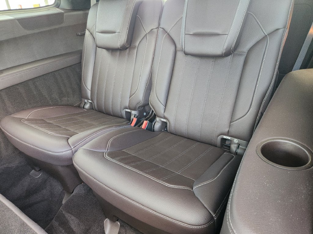 Used 2018 Mercedes-Benz GLS 450 4MATIC image 32