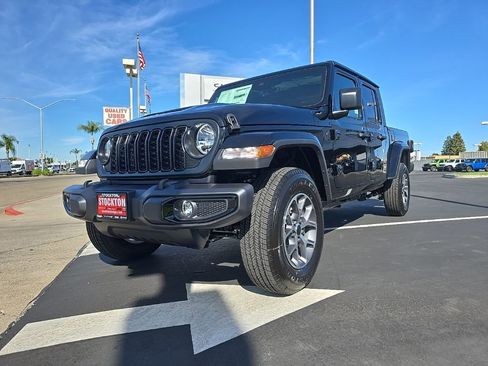 New 2025 Jeep Gladiator Sport image 18