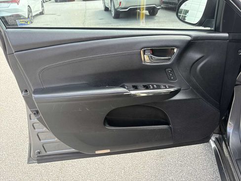 Used 2018 Toyota Avalon XLE Premium FWD image 23