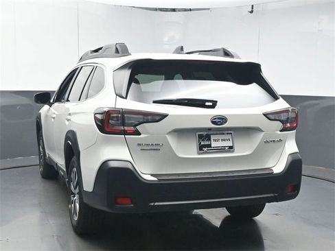 New 2025 Subaru Outback Premium image 6
