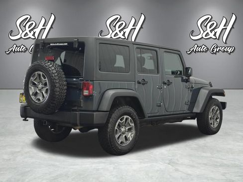 Used 2016 Jeep Wrangler Unlimited Rubicon w/ Connectivity Group AWD/4WD image 17