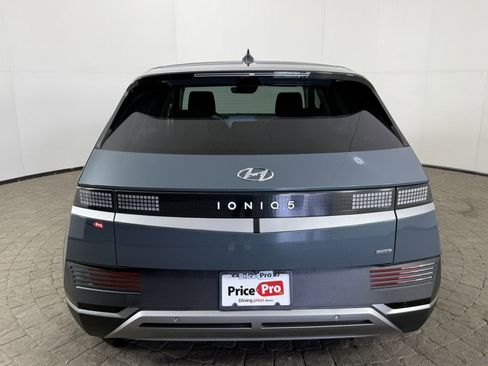 Used 2022 Hyundai Ioniq 5 SE AWD/4WD image 6