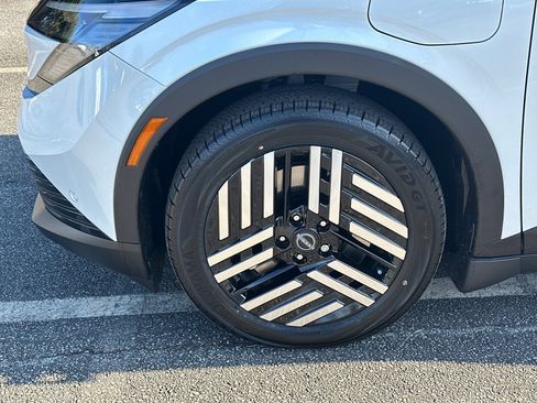 New 2026 Nissan Leaf SV+ image 11