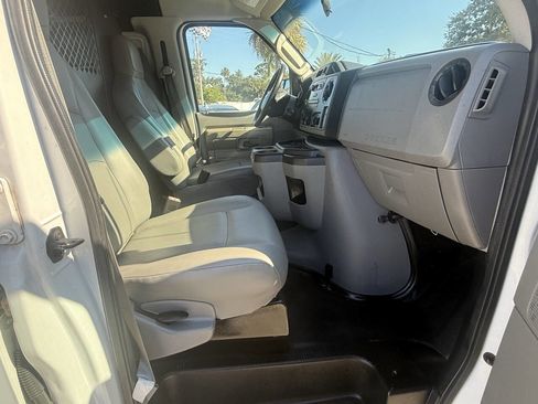 Used 2013 Ford E-250 and Econoline 250 w/ PWR Group image 13