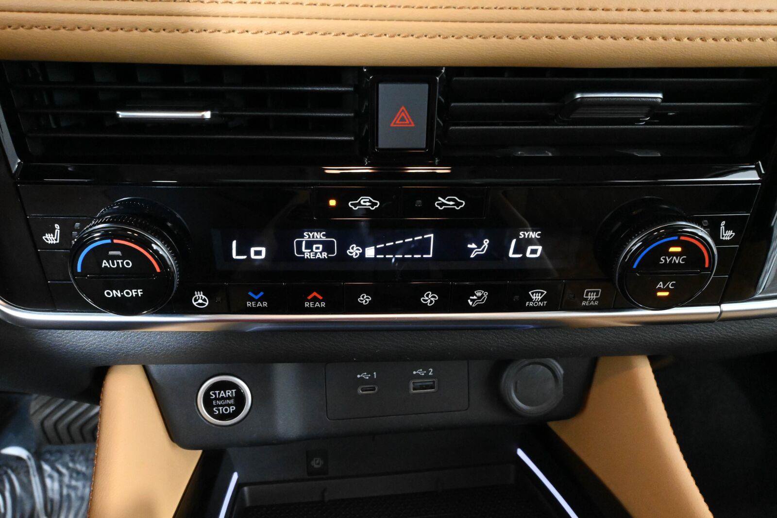 Used 2022 Nissan Rogue Platinum w/ Head-Up Display Package FWD image 30