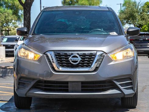 Used 2020 Nissan Kicks S FWD image 5