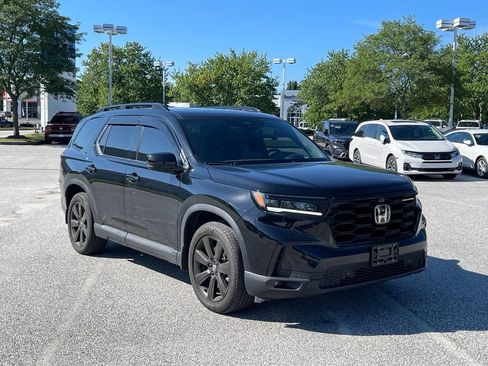Used 2025 Honda Pilot Black Edition image 6