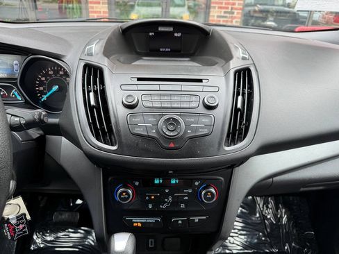 Used 2017 Ford Escape SE AWD/4WD image 14