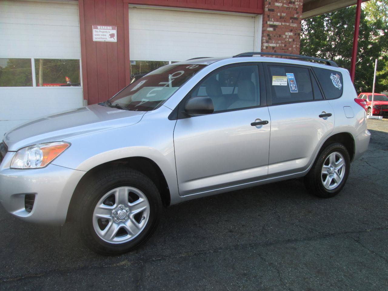 Used 2011 Toyota RAV4 4WD w/ Base L4 Extra Value Pkg image 2