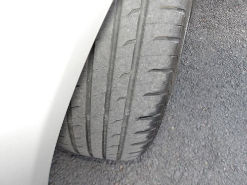 Used 2004 Toyota Camry XLE FWD image 18