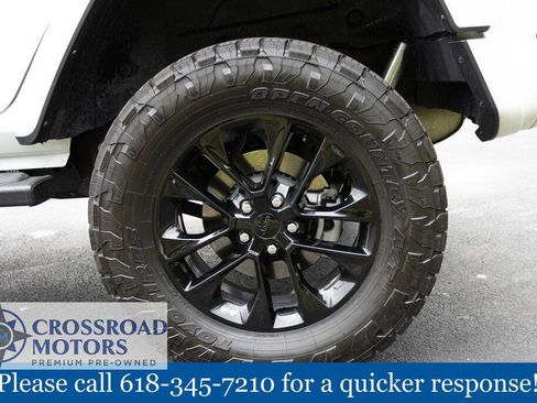 Used 2021 Jeep Wrangler Unlimited Sahara AWD/4WD image 18