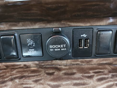 Used 2019 Nissan Armada SV w/ Driver Package image 9