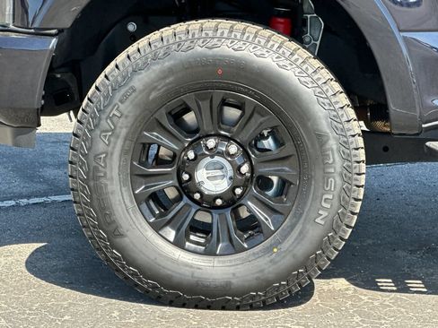 Certified 2022 Ford F250 Lariat w/ Tremor Off-Road Package AWD/4WD image 24