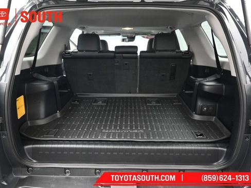 Used 2024 Toyota 4Runner SR5 Premium w/ Moonroof Package AWD/4WD image 29
