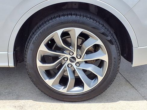 Used 2023 Lincoln Aviator Grand Touring w/ Equipment Group 301A AWD/4WD image 26