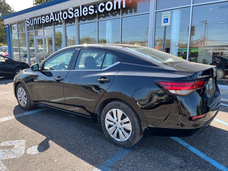 Used 2022 Nissan Sentra S w/ Trunk Package FWD image 4