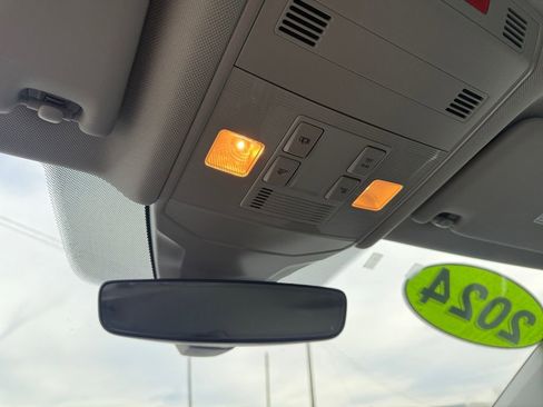 Used 2024 Volkswagen Jetta S image 19