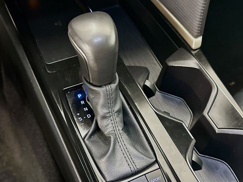 Used 2025 Toyota Camry SE image 25