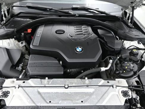 Used 2019 BMW 330i xDrive Sedan w/ Convenience Package AWD/4WD image 19