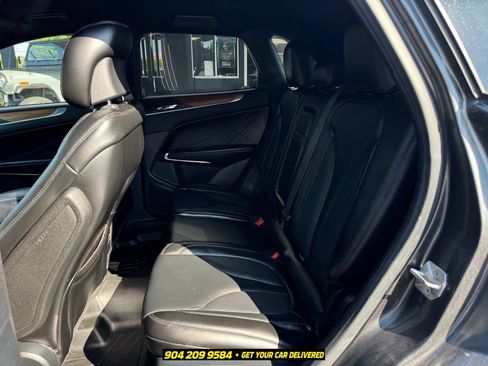 Used 2019 Lincoln MKC Select w/ Select Plus Package FWD image 20
