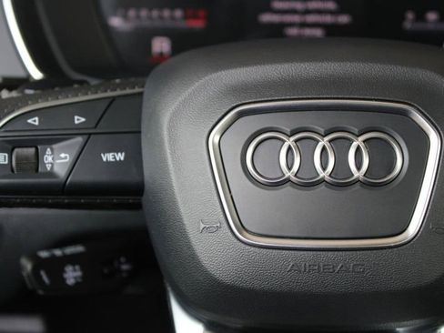 Used 2023 Audi SQ5 Premium Plus w/ Premium Plus Package AWD/4WD image 28