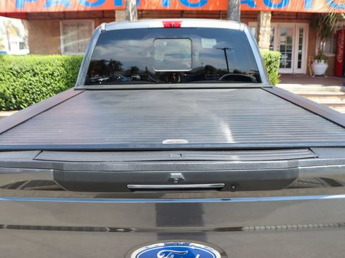 Used 2018 Ford F250 Lariat w/ Lariat Ultimate Package AWD/4WD image 9