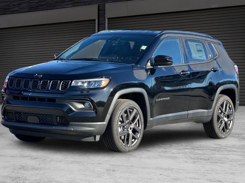 New 2026 Jeep Compass Latitude image 9