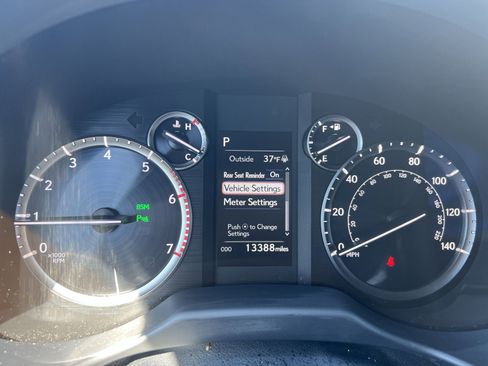 Used 2023 Lexus GX 460 Premium w/ Premium Plus Package image 17