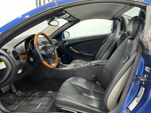 Used 2009 Mercedes-Benz SLK 300 image 11