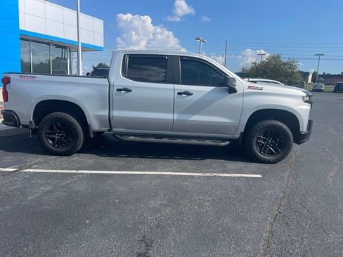 Used 2020 Chevrolet Silverado 1500 LT Trail Boss AWD/4WD image 11