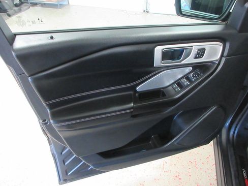 Used 2020 Ford Explorer ST w/ Premium Technology Package image 33