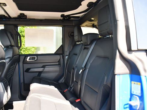 New 2025 Ford Bronco Badlands AWD/4WD image 19