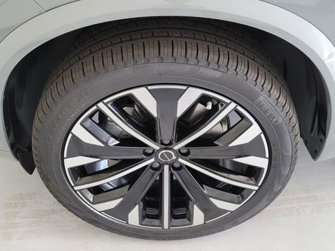 New 2026 Volvo XC90 B6 Plus w/ Protection Package Premier image 6