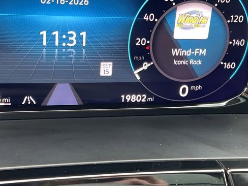 Certified 2025 Volkswagen Atlas SEL image 15