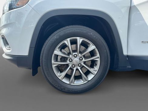 Used 2020 Jeep Cherokee Latitude Plus FWD image 14
