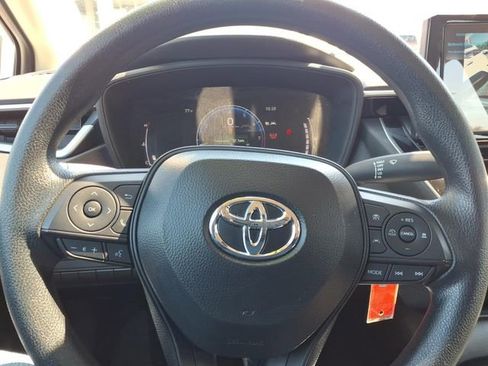 Used 2026 Toyota Corolla LE FWD image 20