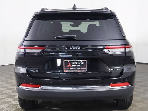 Used 2023 Jeep Grand Cherokee Limited AWD/4WD image 14