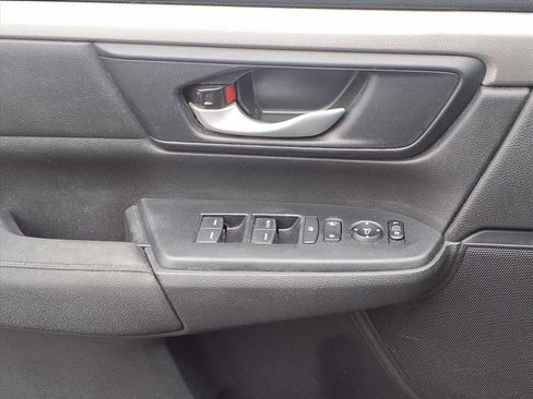 Used 2018 Honda CR-V LX image 15