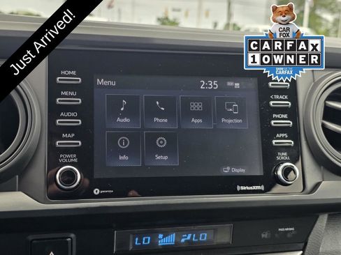 Used 2022 Toyota Tacoma SR AWD/4WD image 12