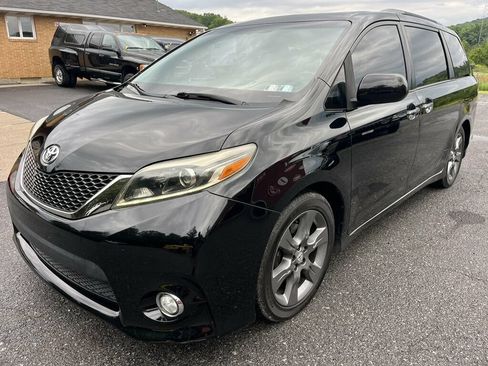 Used 2016 Toyota Sienna SE Premium FWD image 7