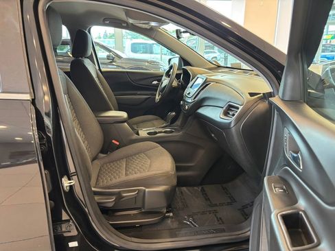 Used 2021 Chevrolet Equinox LT AWD/4WD image 23
