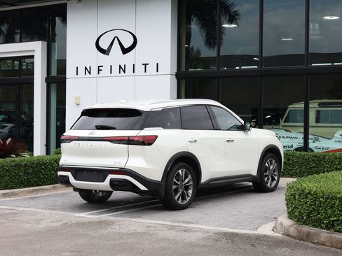 Certified 2023 INFINITI QX60 Luxe w/ Cargo Package image 4