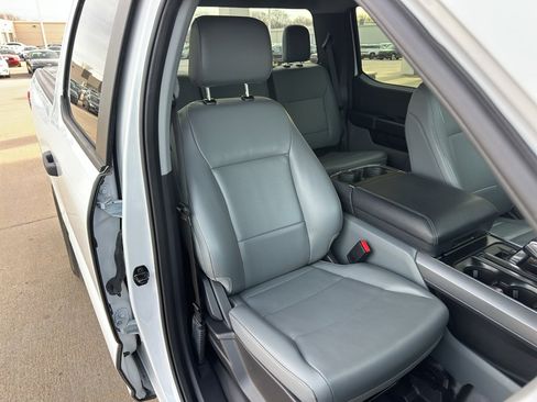 Used 2023 Ford F150 Lightning Pro image 31