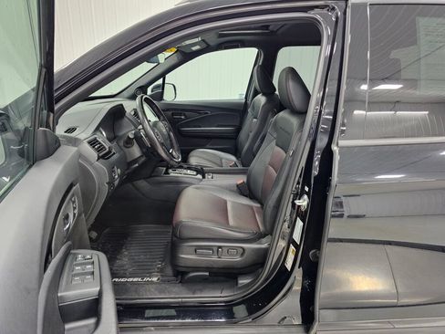 Used 2022 Honda Ridgeline Black Edition image 11